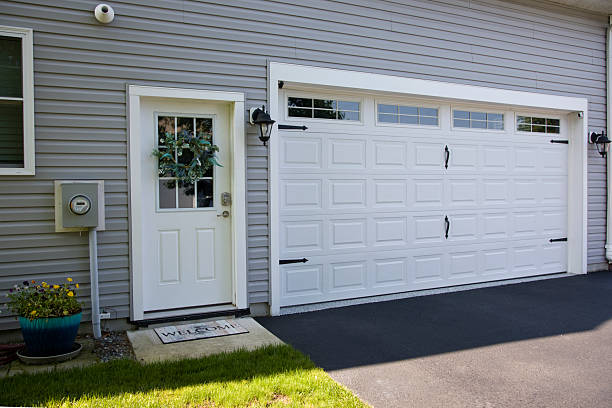 24/7 Emergency Garage Door Panel Replacement experts in Pontotoc County County, MS